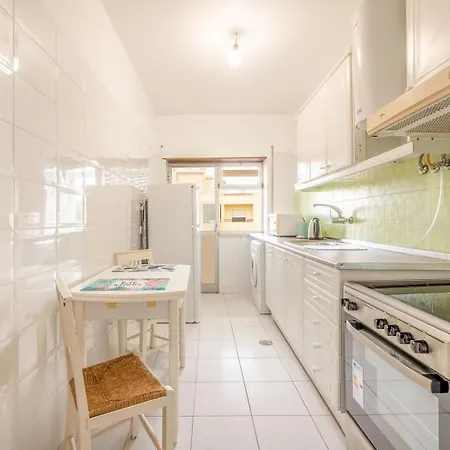 Guestready - Glowing Hideaway In Almada