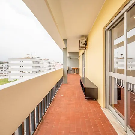Guestready - Glowing Hideaway In Appartement Almada